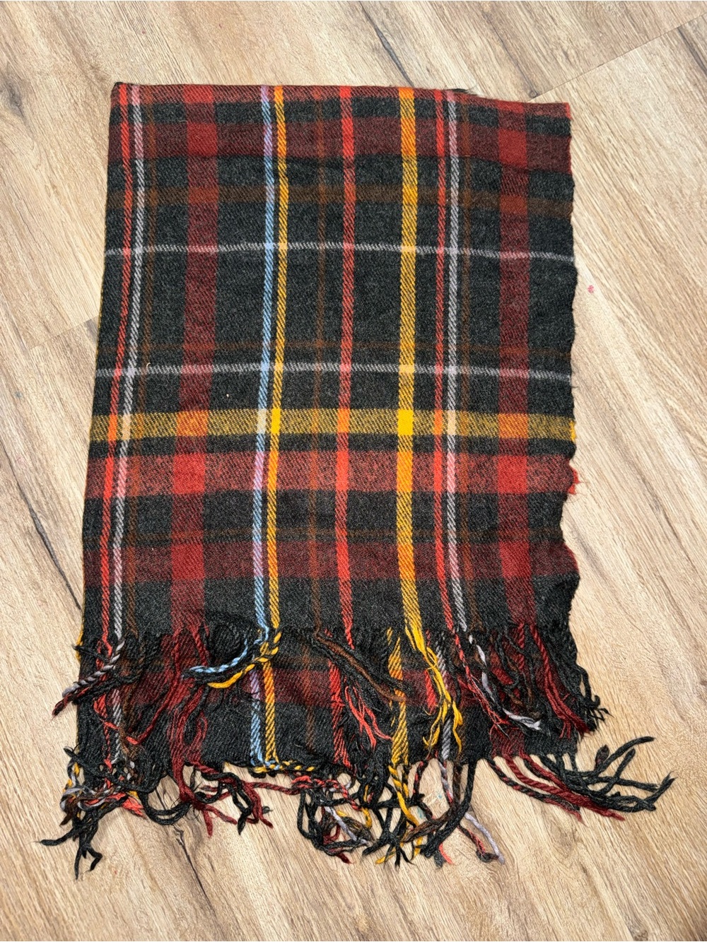 Women’s Fall Theme Plaid Tassel Blanket Scarf 78”x27”